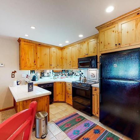 Warm Springs Wonder Apartment Кечъм Екстериор снимка
