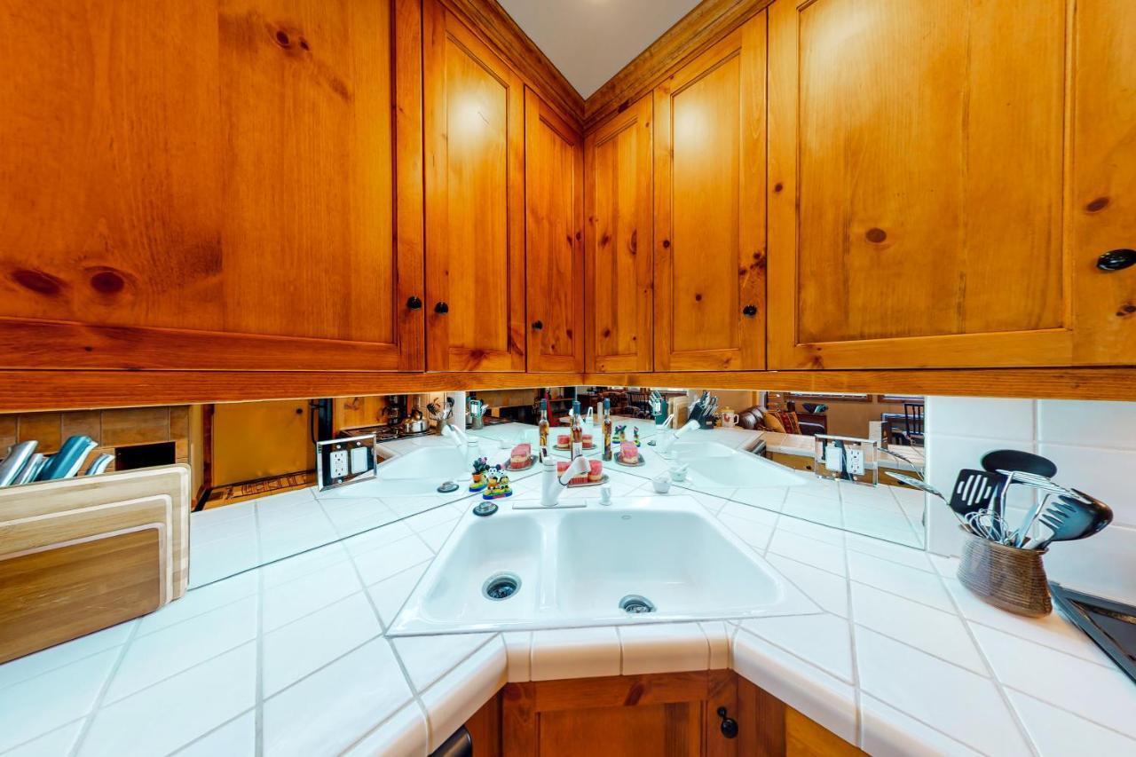 Warm Springs Wonder Apartment Кечъм Екстериор снимка