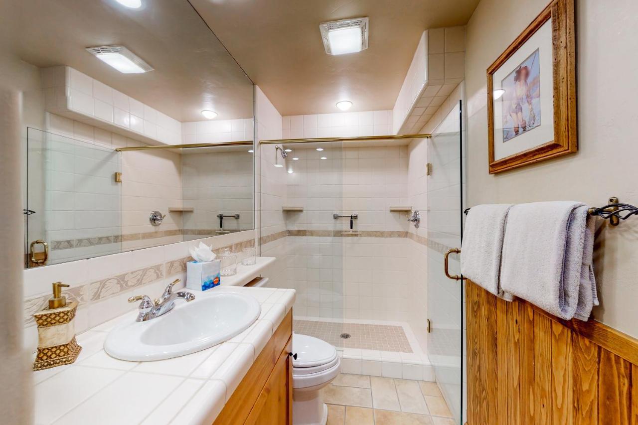 Warm Springs Wonder Apartment Кечъм Екстериор снимка